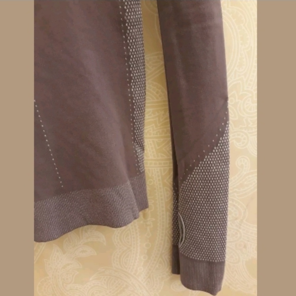 Free People Honeycomb Pullover Zip Top Thumbholes - Picture 6 of 8